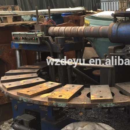 Бывшая в употреблении одноцветная машина для литья под давлением