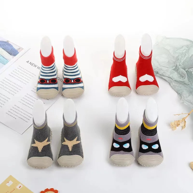 Cute Cartoon Designs Rubber Soft Sole Walking Shoes Baby Infant First Walker Sock Shoes Home Floor Knitted Sock Walking Shoes