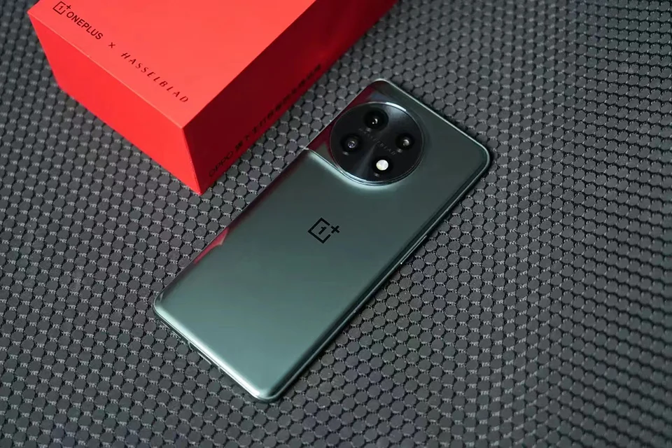 New OnePlus 11 5G Mobile Phone 8 Gen 2 6.7' 2K AMOLED 5000 mAh 50MP IMX890 Camera 100W Super Charge NFC Smartphone