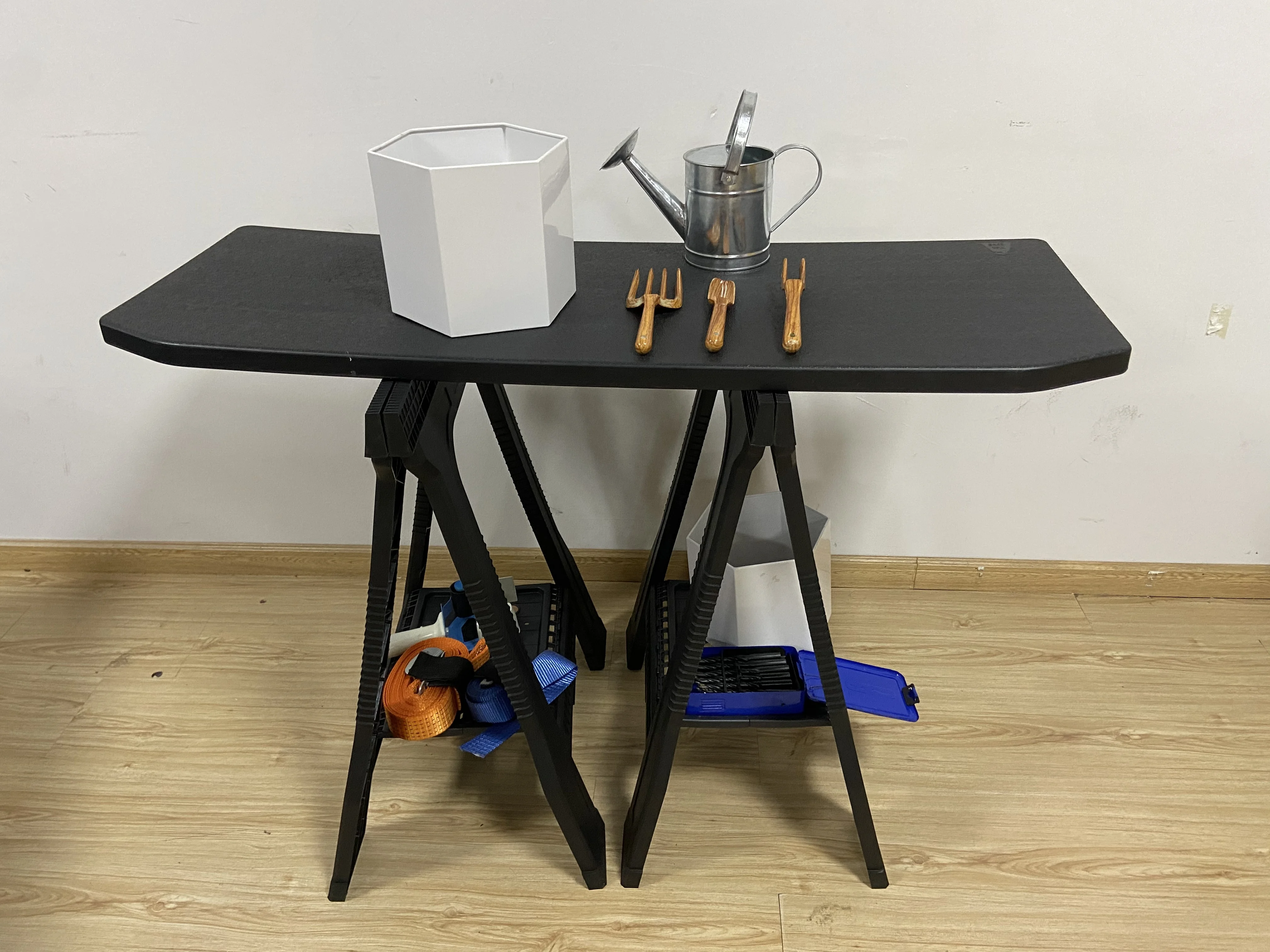 plastic folding saw horses log cutting stand saw horses