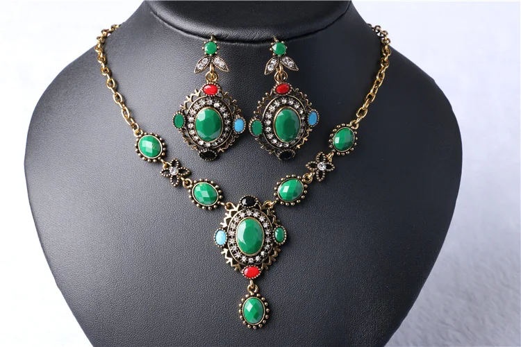 Guangzhou Girl Gift 24K Gold Filled Costume Accessory Alloy Jewelry Set