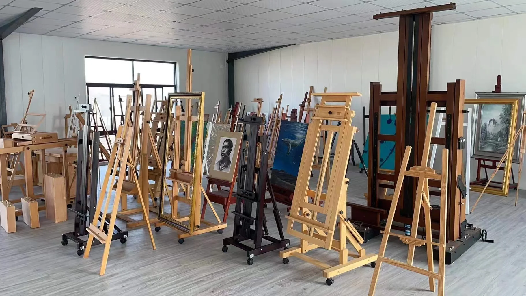 Artist studio Easel Large Wooden Customized Pc Support Music Stand Wooden Table Drawing Easel 25KG