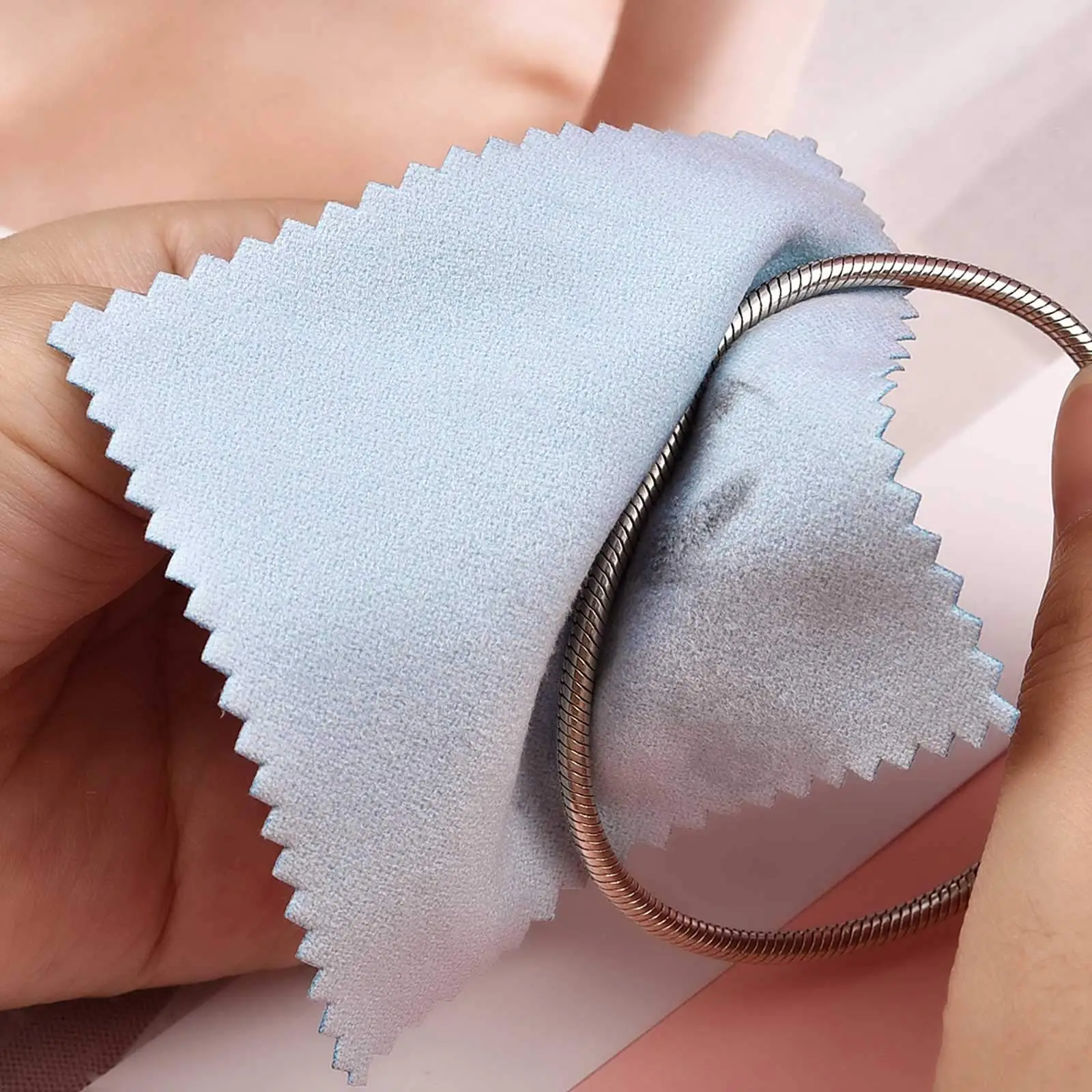 Wholesale Custom Soft Microfiber Custom Logo/Packaging Jewelry Polishing Cloth With Anti Tarnish Agent For Sliver Jewelry