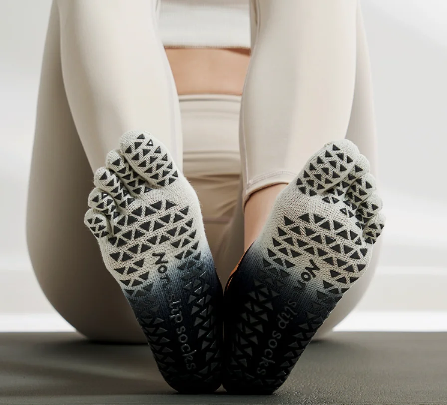 Spring summer professional women Sports Gym Fitness Exercise Anti-Slip grip custom logo pilates yoga toe socks