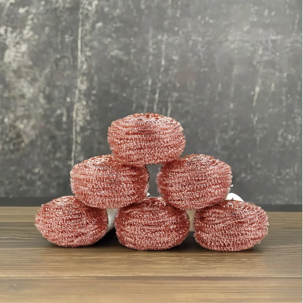 Инновационные новые продукты с высокой чистящей способностью можно использовать для уборки кухни чтобы быстро удалить пятна пыли