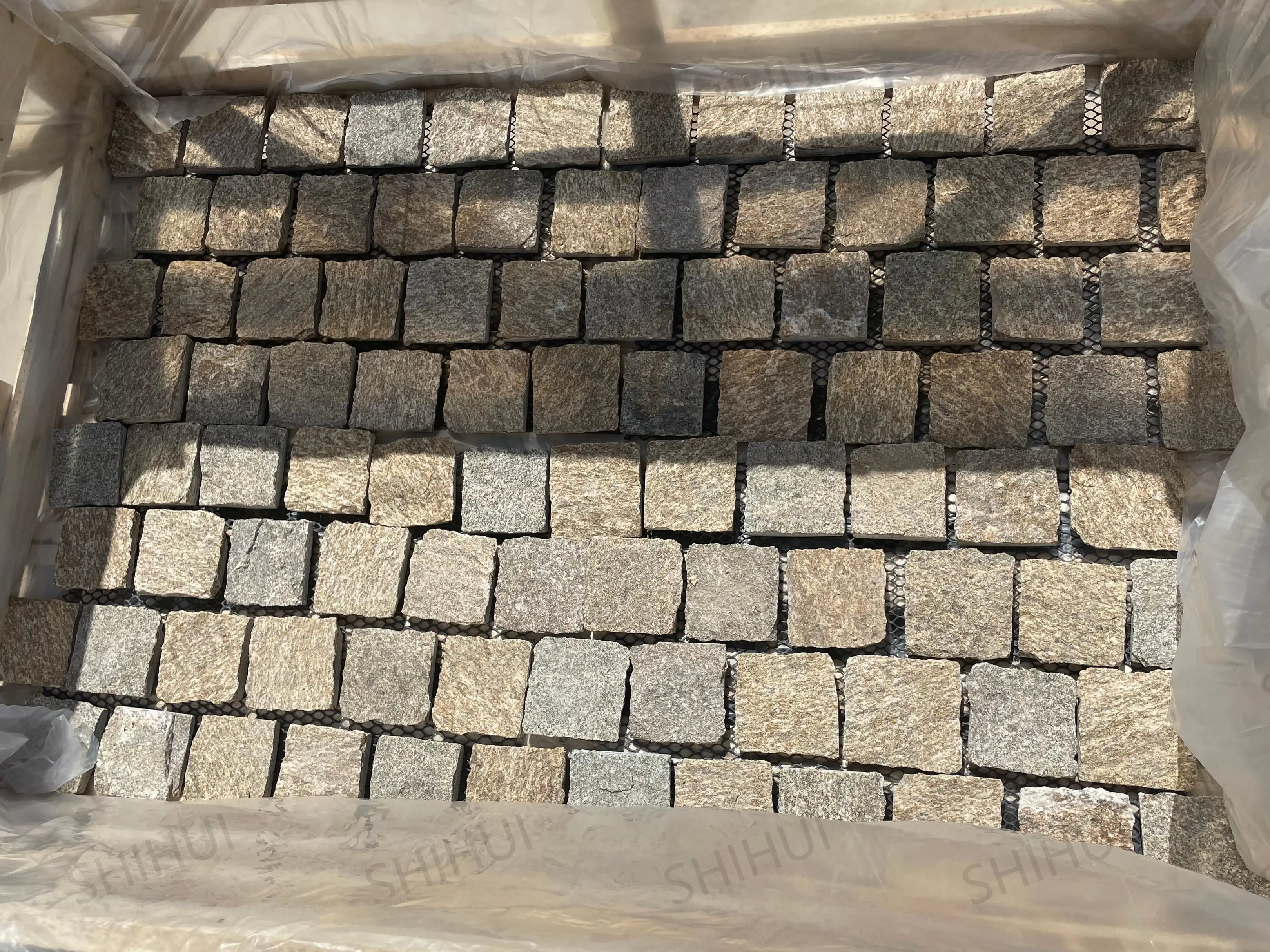 SHIHUI Cheap Natural Stone Tiger Skin Quartzite Brick Pattern Paving Stone Mesh Cobblestone Pavers for Driveway Street