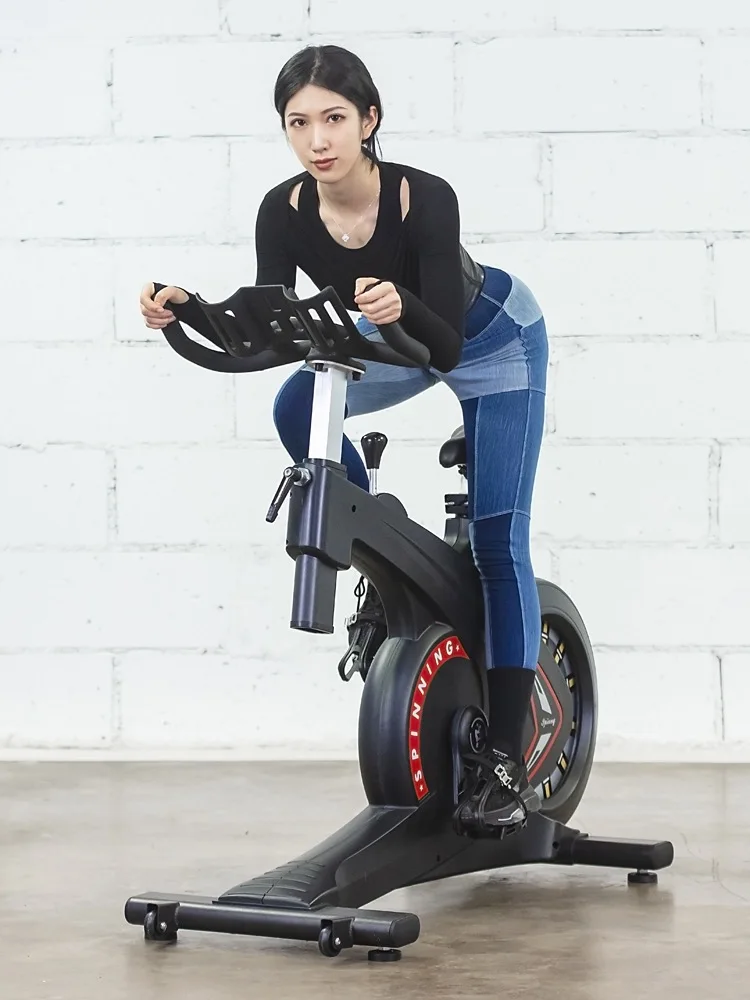 Indoor Fitness Equipment Spinning Bike Magnetically Controlled Silent Commercial Cardio Bicycle Exercise Bike