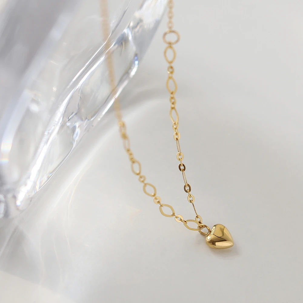 Everyday Necklace Stainless Steel Fine Jewelry 14kt Gold Love Pendant Heart Pendant with Handmade Chain