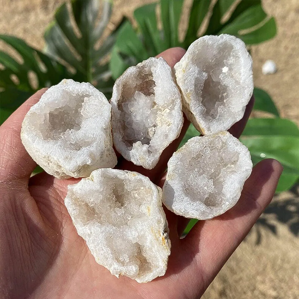 Geodes with Crystals Break Open, Geodes Crystals Science Kit, STEM Educational Crystal Toys Gifts, Coloured Geodes Crystals