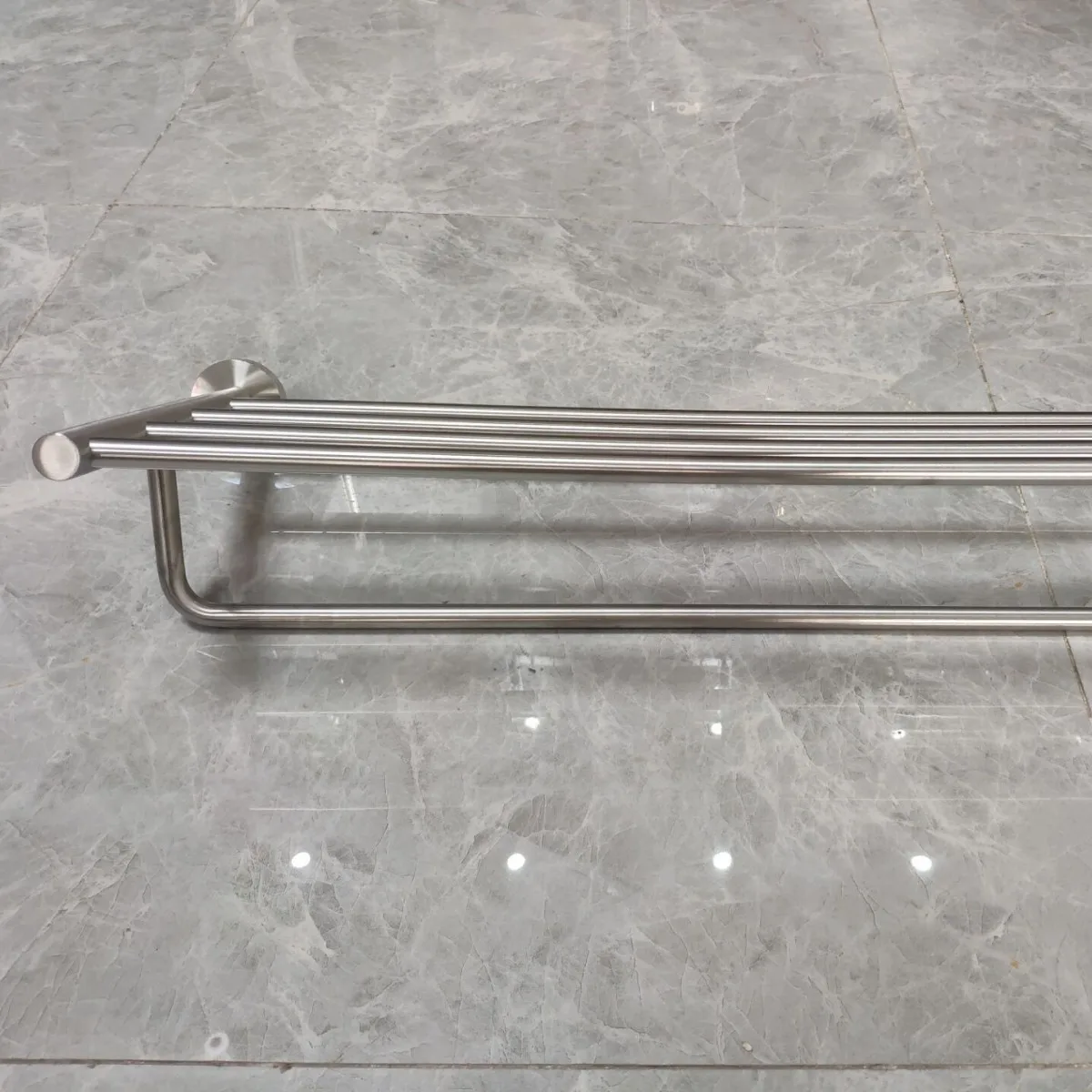 Custom Processing 304 Stainless Steel Double Black Towel Rack with Heater for Home Bathroom Use