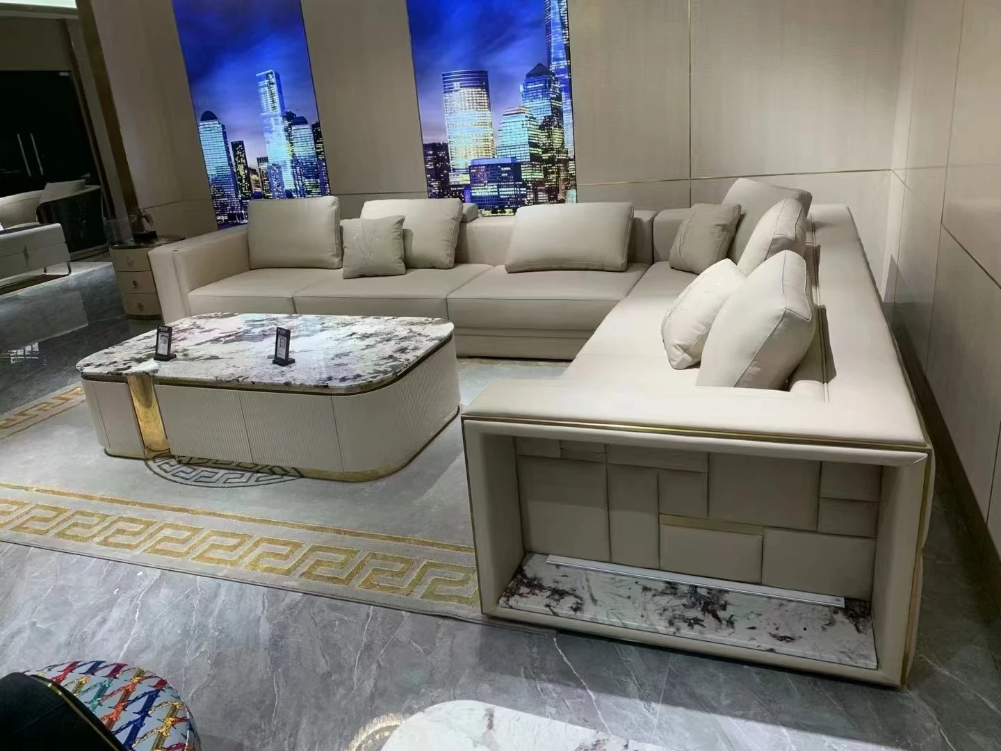 Modern European Design Luxury Italian Villa Sectional Sofa Set Genuine Leather Chesterfield Style Bed Home Living Living Room