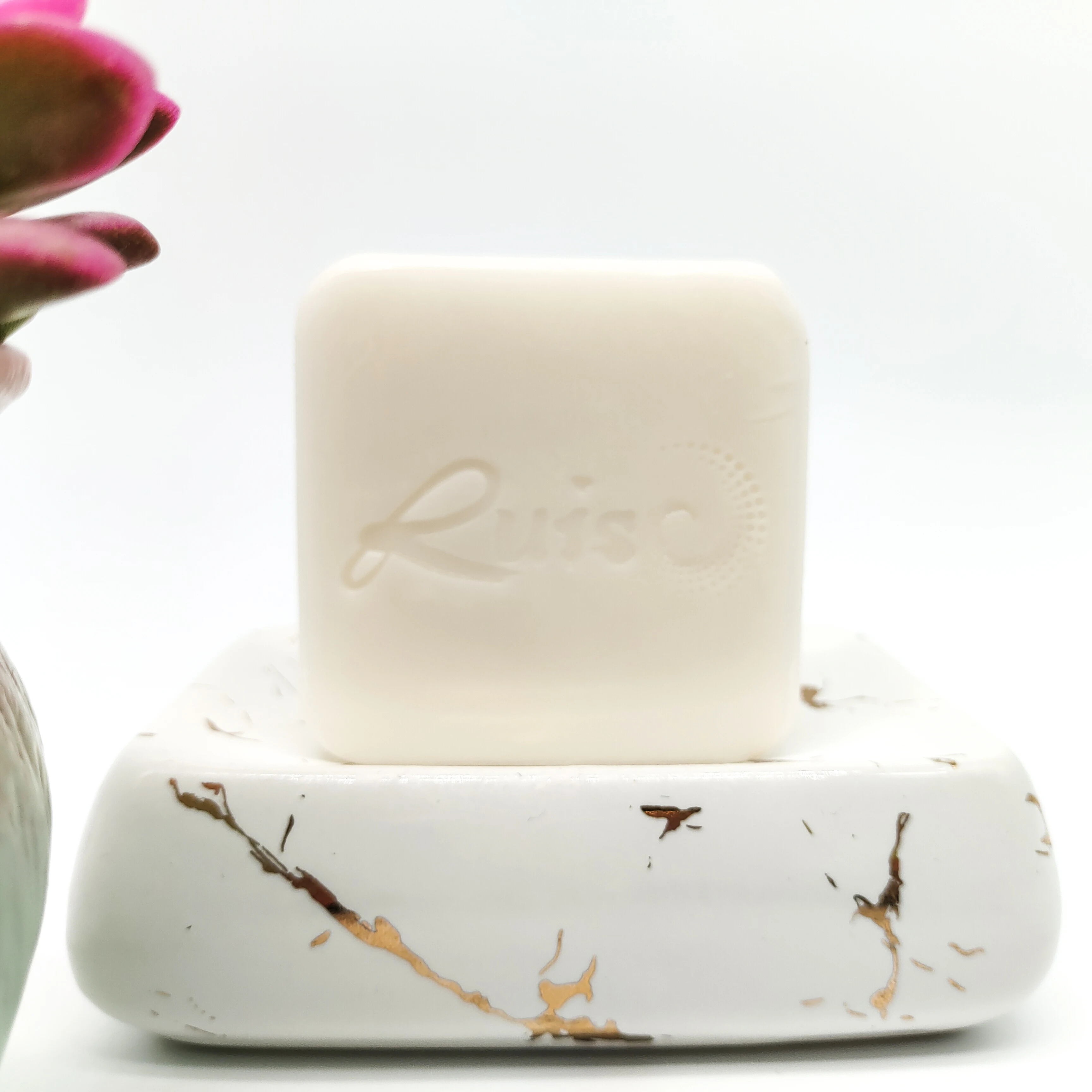 Special Selling remove acne and mites exfoliate gently moisturizing handmade goat milk soap