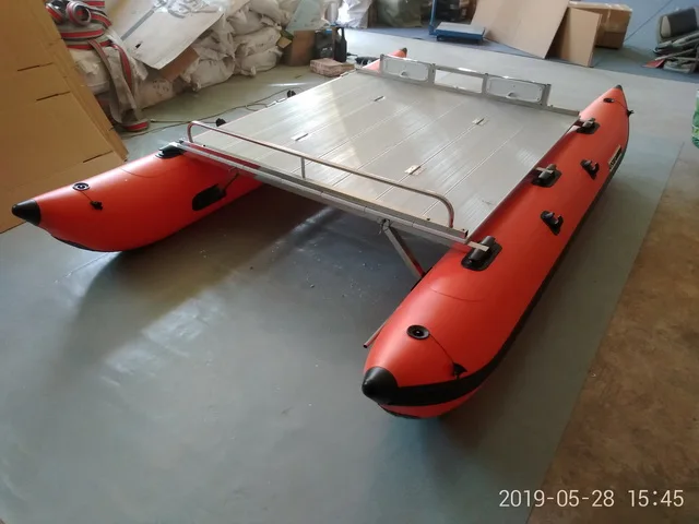 Hot Sale 1/2/4 Person Inflatable Catamaran Boat Fishing Boat