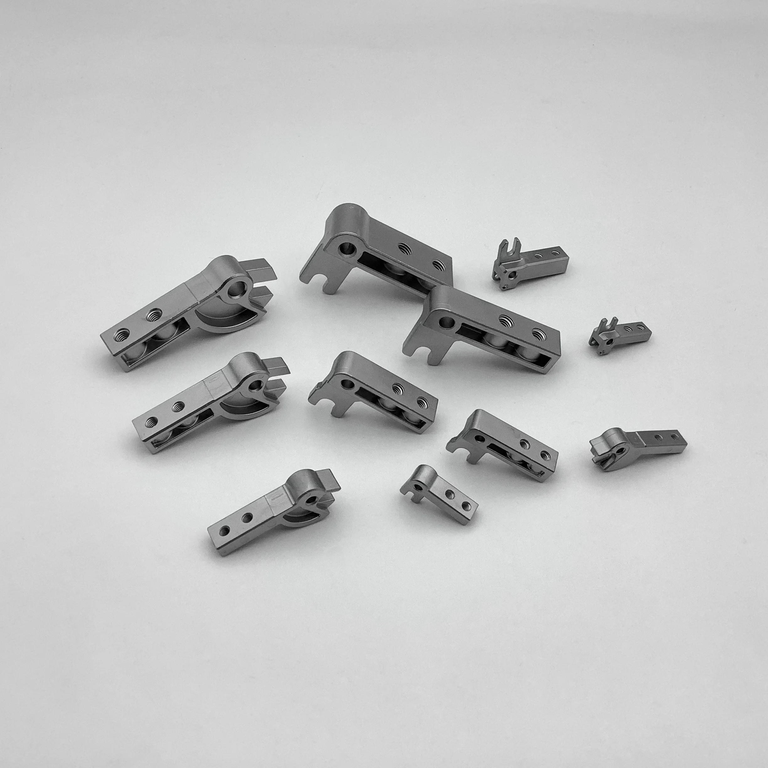 Metallurgy powder custom high precision crescent type pneumatic gripper clamping claw