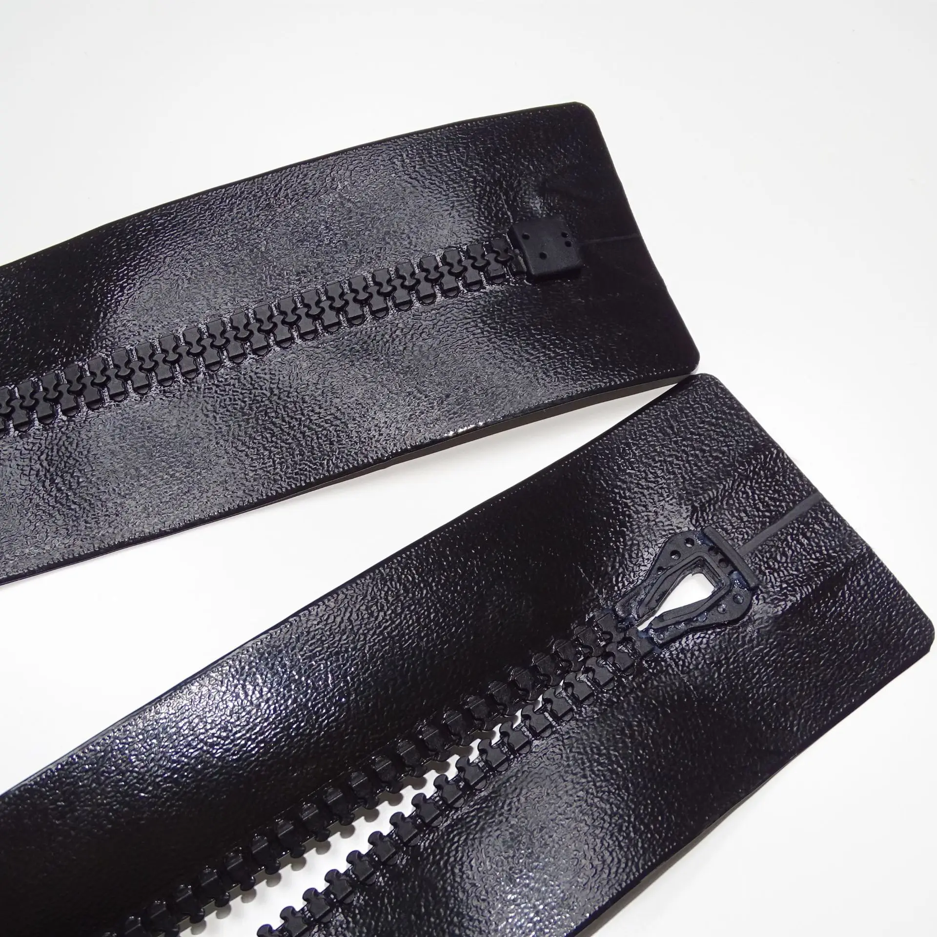 Factory Custom 5# 8# #10 Airtight Waterproof Resin PVC Zipper Strong Black Blue Waterproof TPU Airtight zipper