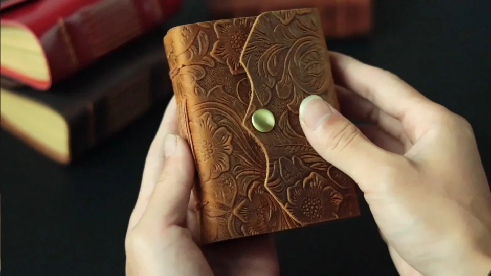 First layer cowhide travel Notebook Vintage Collection handmade loose-leaf book Magic Key Diary Gift