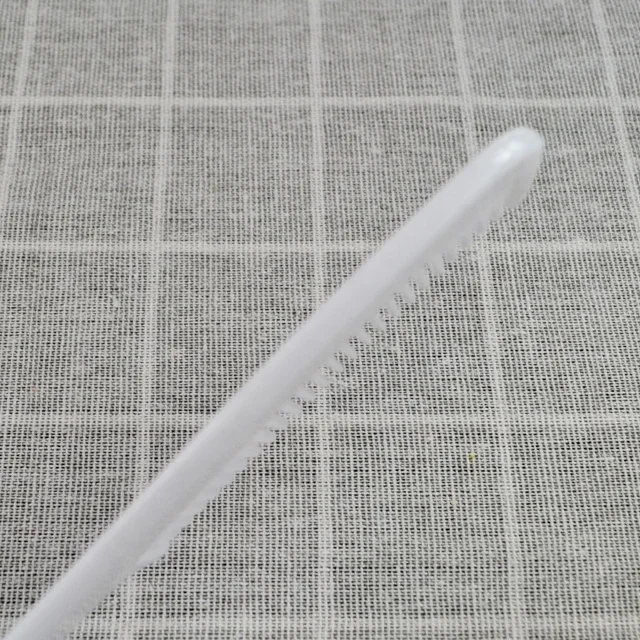 cheap white plastic comb for travel