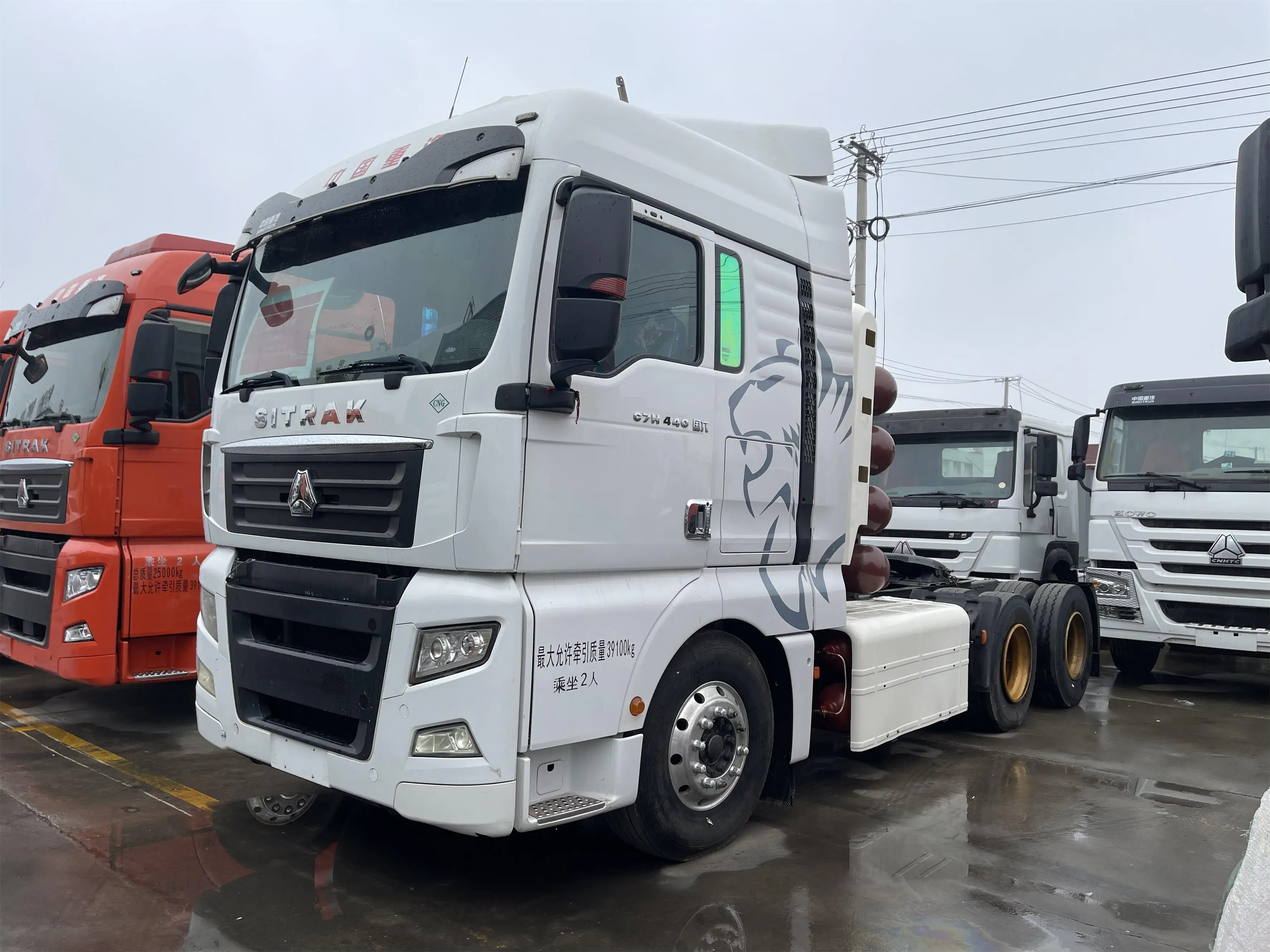 CNG used howo t7h 430 hp sinotruk howo used head tractor truck Used Sinotruk HOWO CNG TH7 tractor