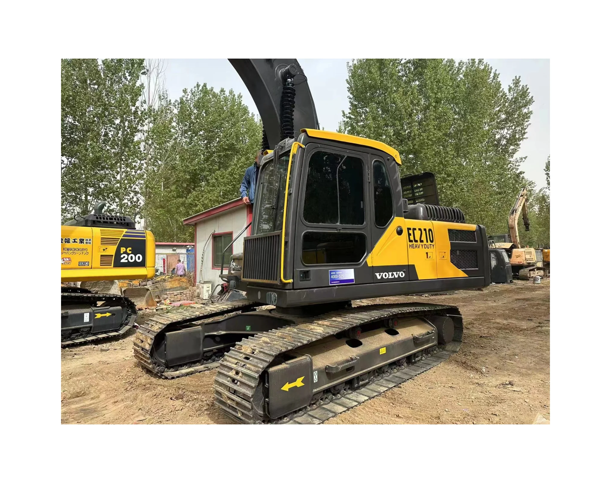 Prices of  used excavator Volvo 210 21 ton second hand hydraulic crawler excavator Volvo 210 in shanghai china
