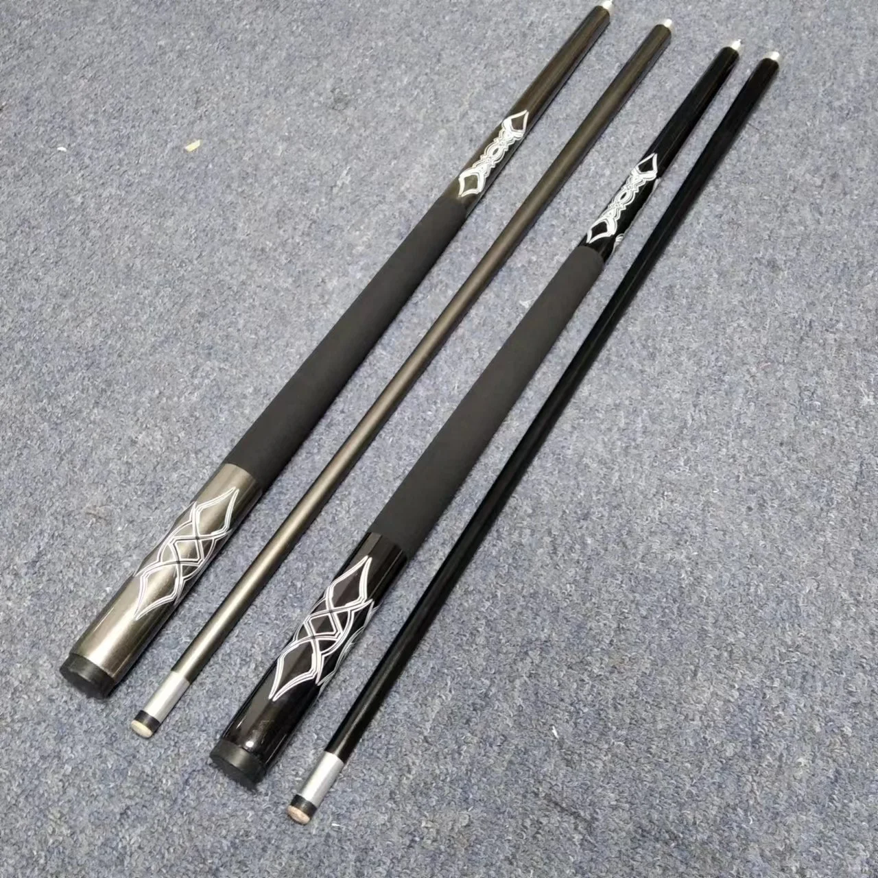 2024 Wholesale Price New Arrival  Billiard  2 -PC Center Joint  Carbon Fiber Pool Cue Sticks  12MM-13MM Tips For Sale