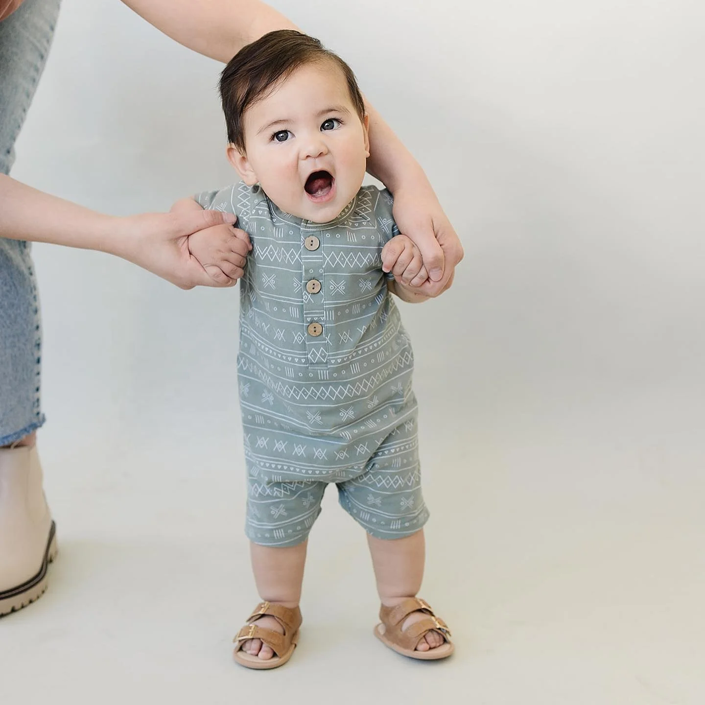 Wholesale Custom Baby Gender New Born Baby Boy Girl 100% Cotton Bodysuit Romper Jumpsuit