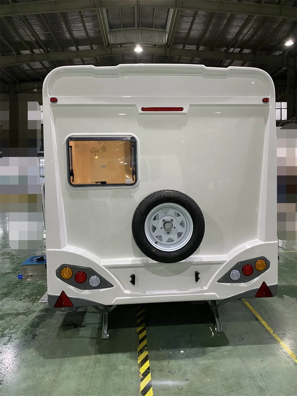 Custom Size Comfortable Mobile On Road Van Mini House Trailer Travel Camper Caravan