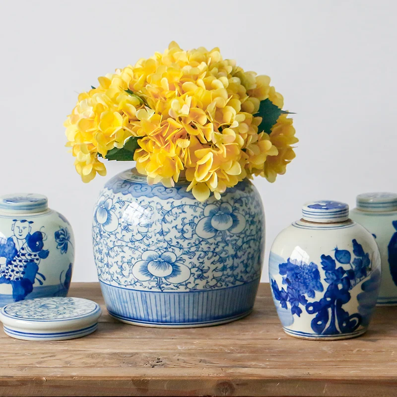 Antique porcelain double happiness storage jar Chinese Qing dynasty Blue And White Ceramic vase jar