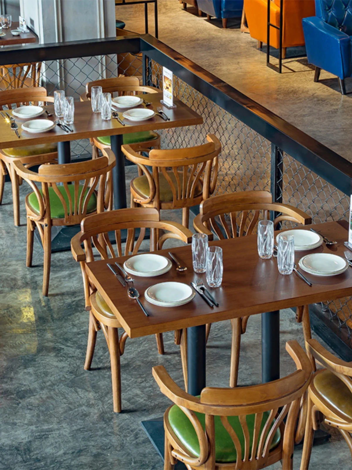 Retro American Restaurant Furniture Sets Vintage Style Wooden Dining Table And Chair Cafe Solid Wood Chairs Set
