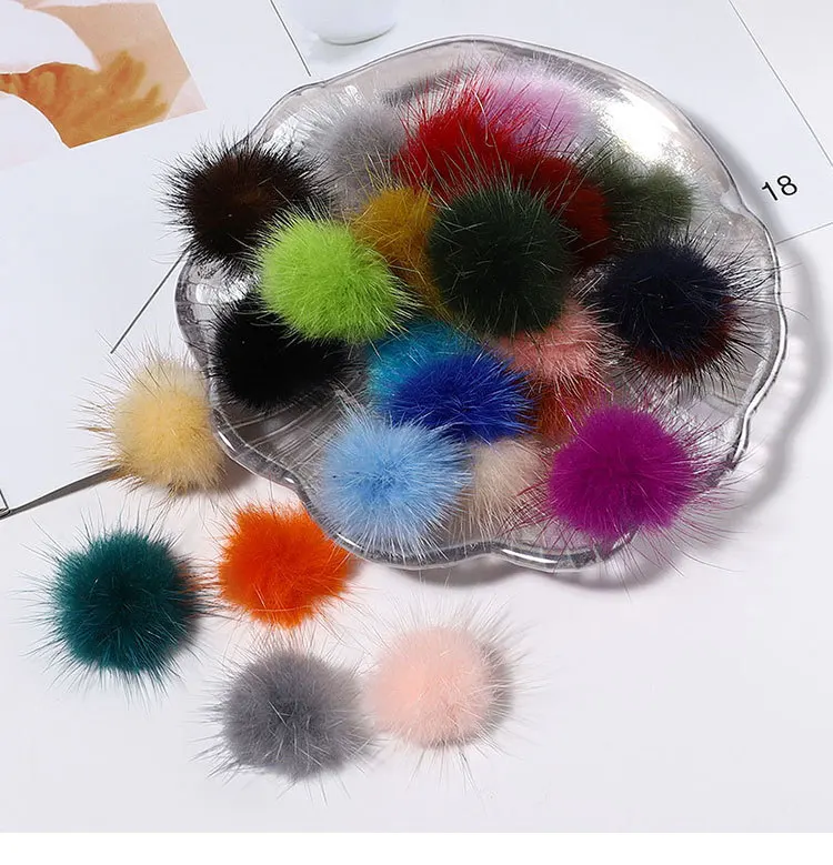 Bview Tools Amazon Hot Selling Cute Design Plush Ball 3D Magnet Fashion Balls Nail Charms Art Stickers For Nail Decoration