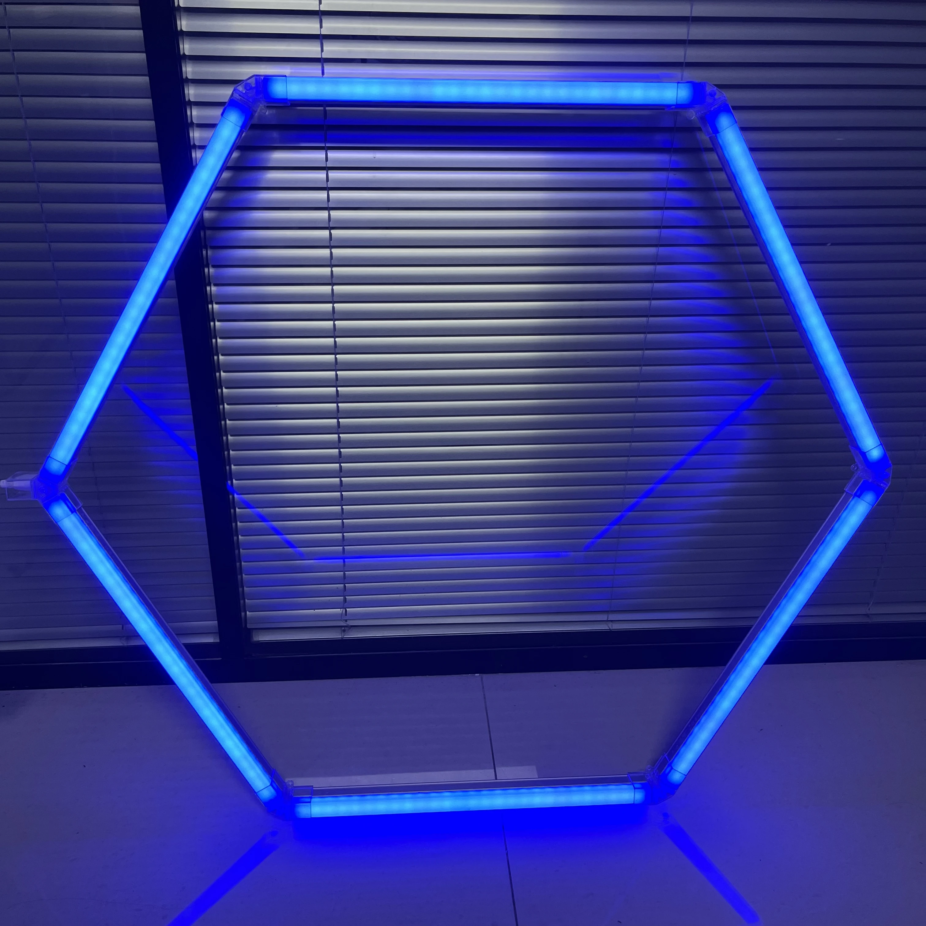 Оптовая продажа на заказ, дистанционное управление, шестигранное освещение, Rgb, светодиодный рабочий свет 12 В, RGB свет