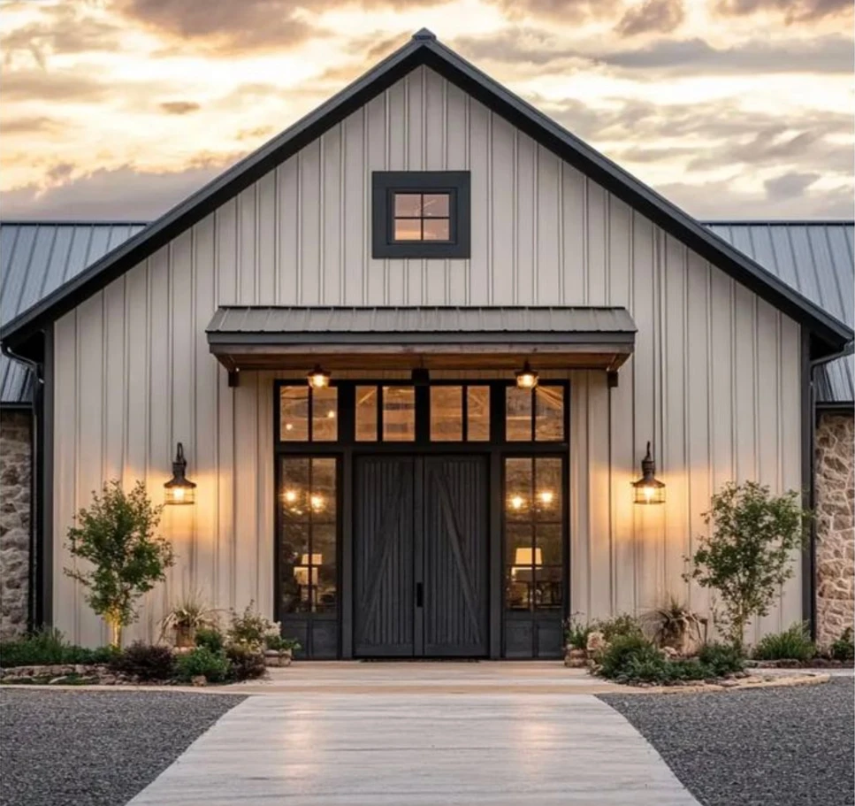 Single Story 2 bedroom Barndominium House Homes with 3 Car Garage and Workshop Prefab Steel buildings 90 SQM