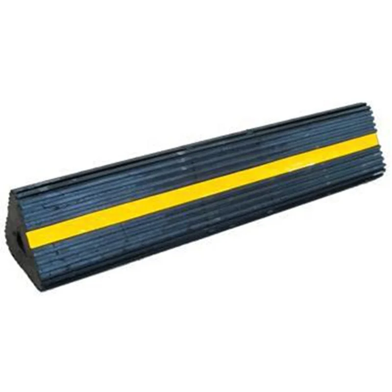 Airport Rubber Wheel Airline Chock with Rope