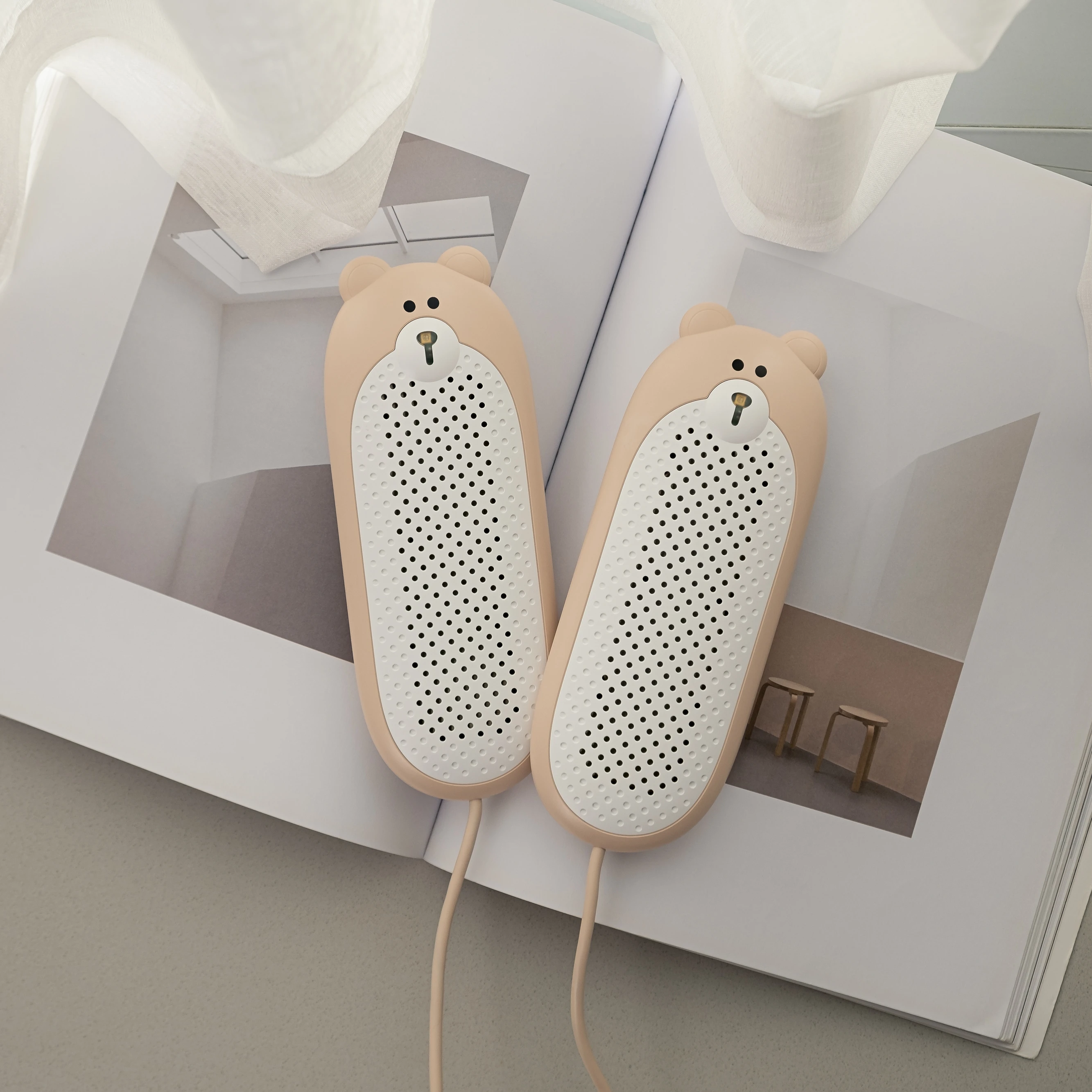 
2020 Electric Fast Heating Boot Dryer Warmer UVC Sterilizer Shoes Dryer With Timer 