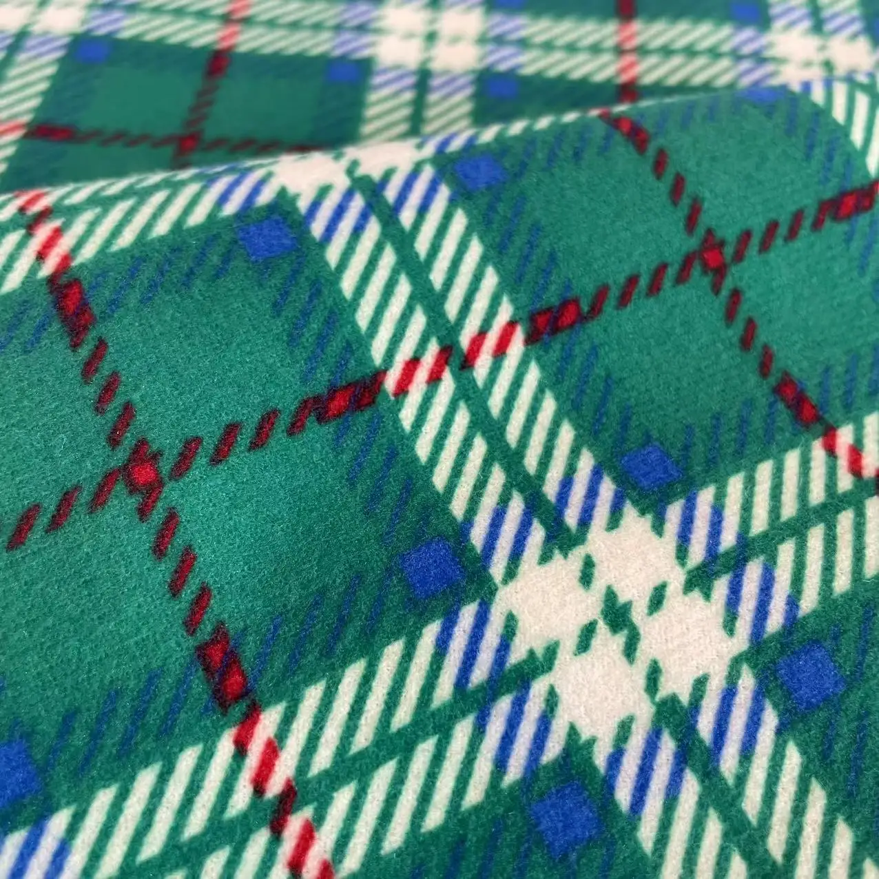 Newly Designed Wholesale Color Velvet Tricot Fabric Woven Velvet Imitate Velveteen Fabric