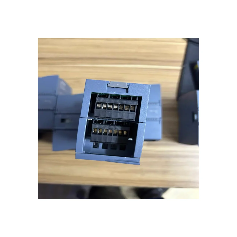 NEW and ORIGINAL SIE-MENS 	LZS relay 	LZX:PT520024