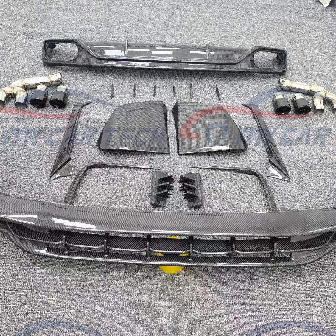 carbon fiber body kit for audi Q8  front lip rear diffuser