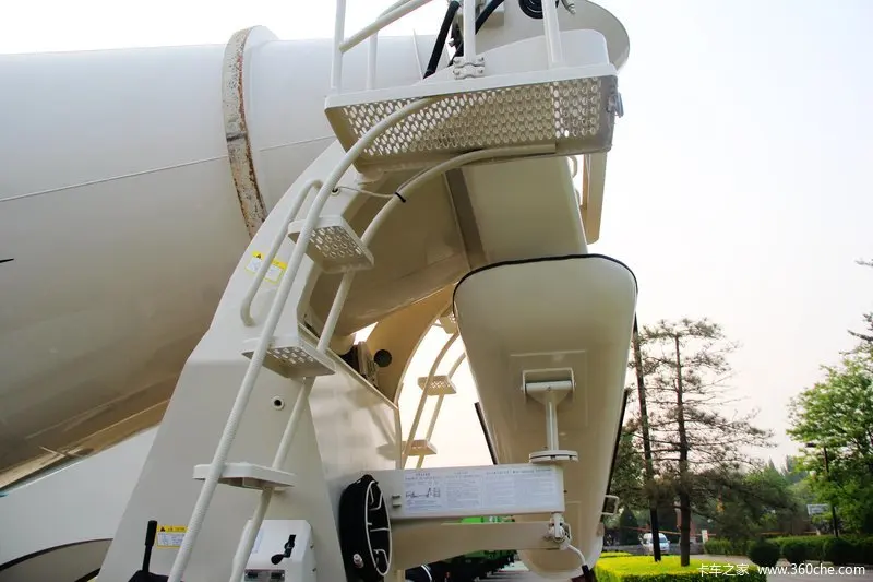 Hot sales in 2023 used electric camion de ciment 8*4 electric cement truck Self loading Mixer truck used pricely