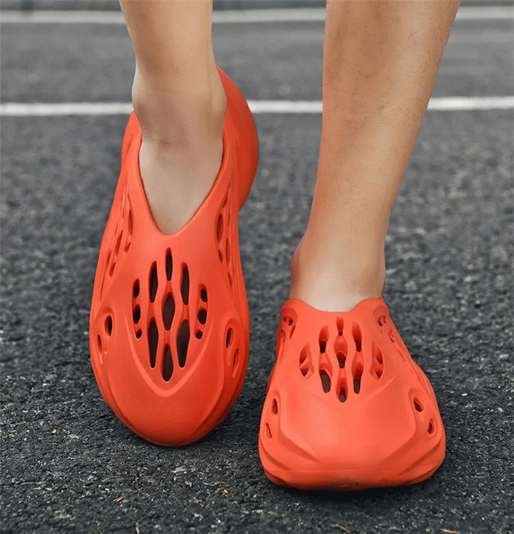 
OEM Summer Hole Eva Light Breathable Yezzy Water Sandals Shoes Slippers For Outdoor 