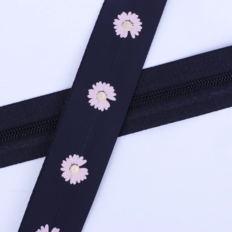 Wholesale cremallera fermuar bag custom logo zippers puller waterproof nylon zipper tape waterproof zipper