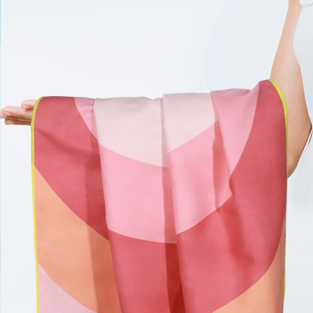 Wholesale Microfiber Sand Free Beach Towel Lightweight Quick Dry Towel For Outdoor Camping Golf Sports