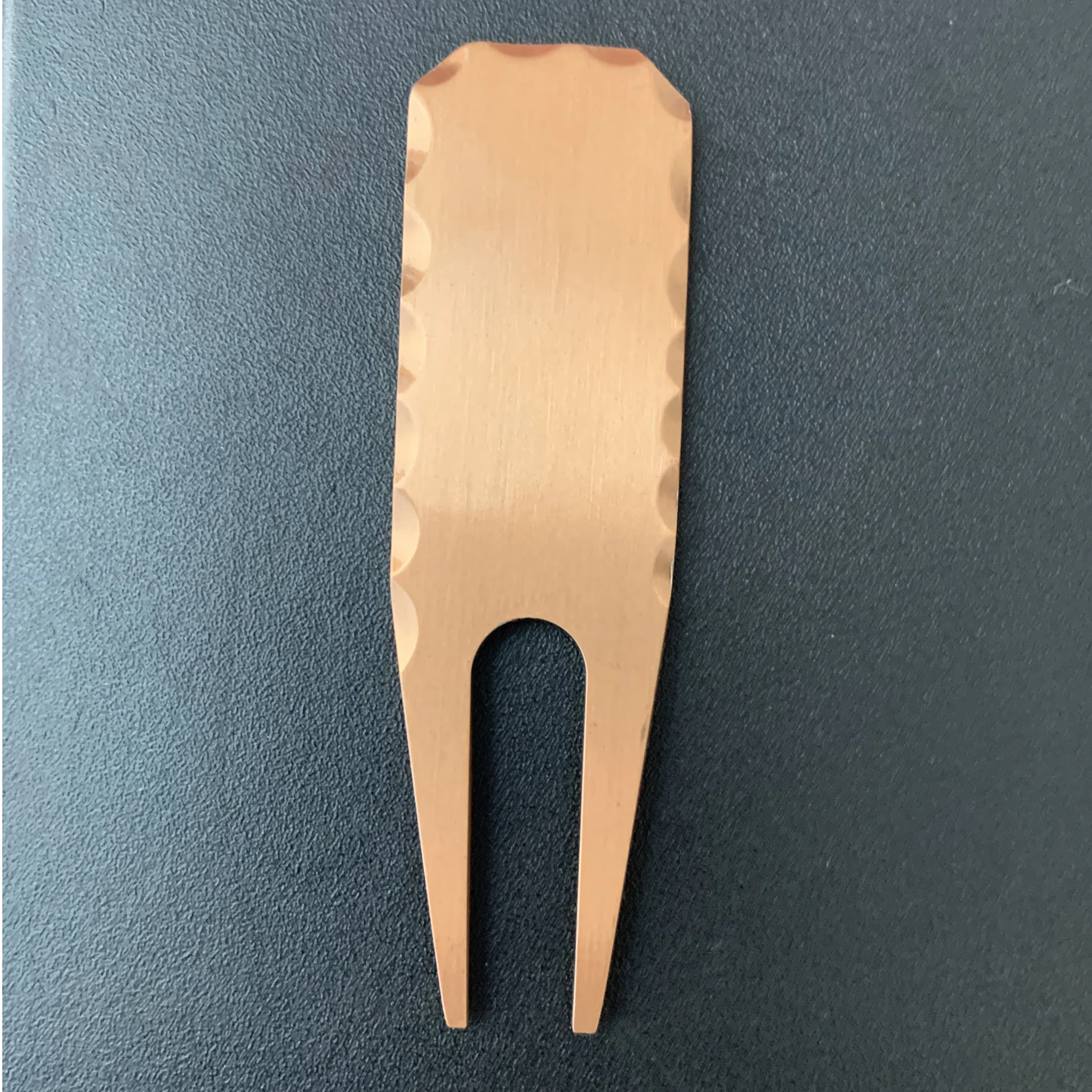 Custom Golf Divot Tool & ball marker w/ magnet