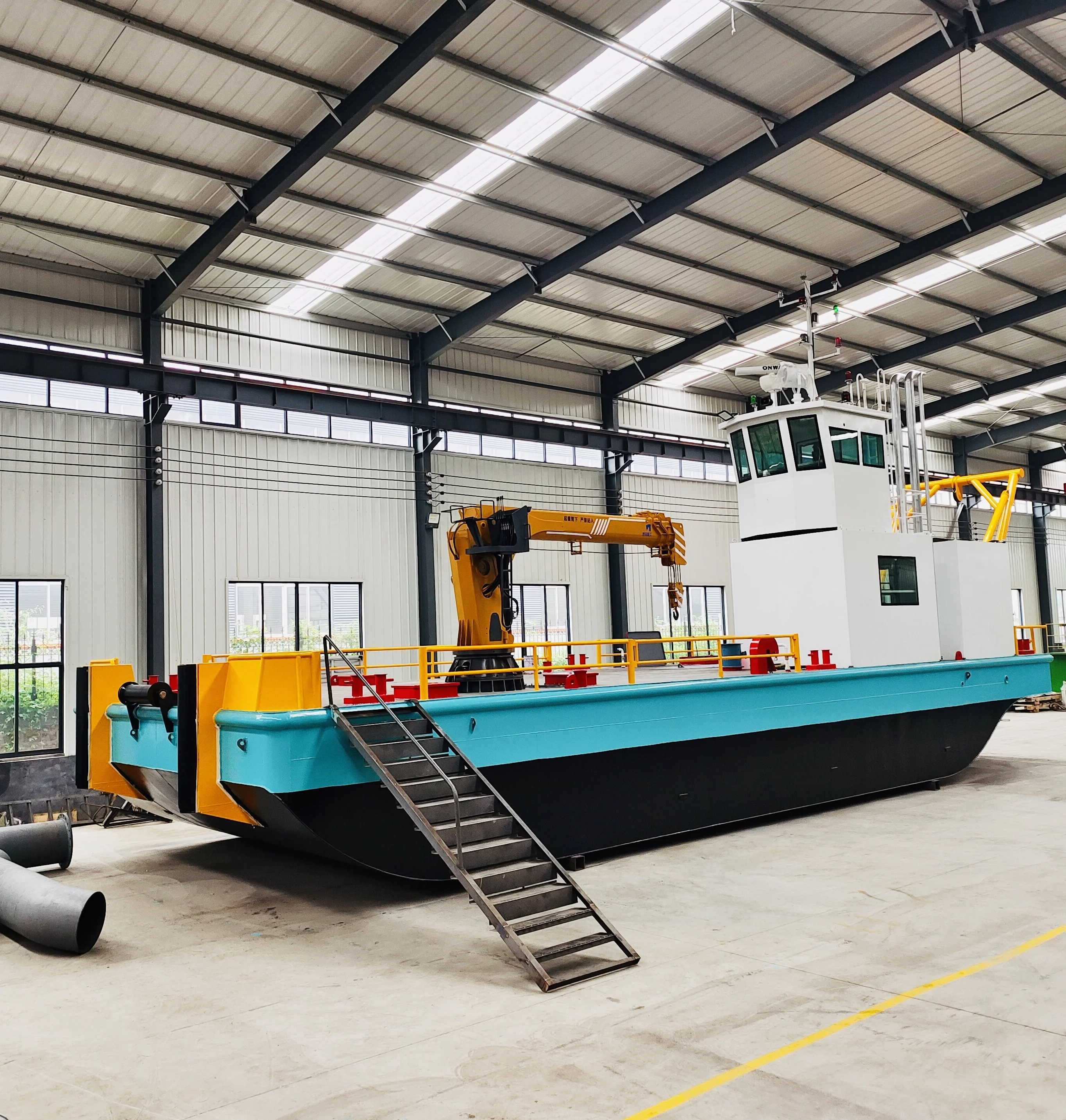 Дракон Рабочая лодка с 2 двигателями и 5 тонный гидравлический кран