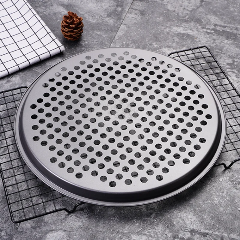 Perforated crisper pan round pizza tray nonstick carbon steel pizza baking pan with handles for ovens