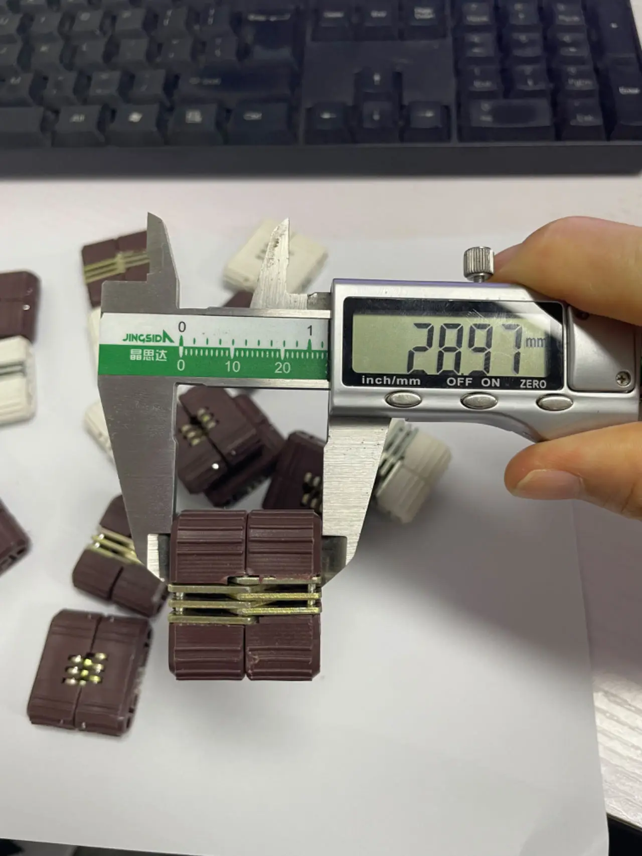 Plastic invisible hinge 180 degree concealed door hinge cheap price hidden door hinge