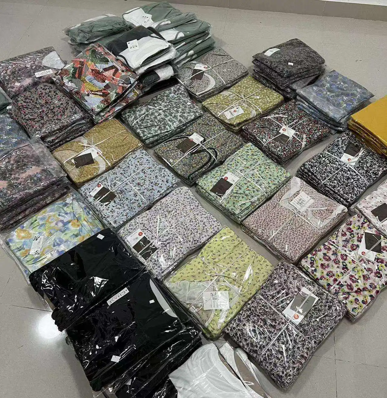 High Quality Summer Mixed Used Clothes Second Hand Clothing Clean 95% Wholesale