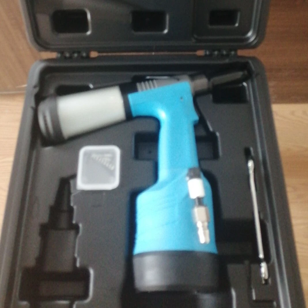 Rivmate C848 Heavy Duty Riveting Air Riveter Pneumatic Tools G3 up To 6.4mm Diameter