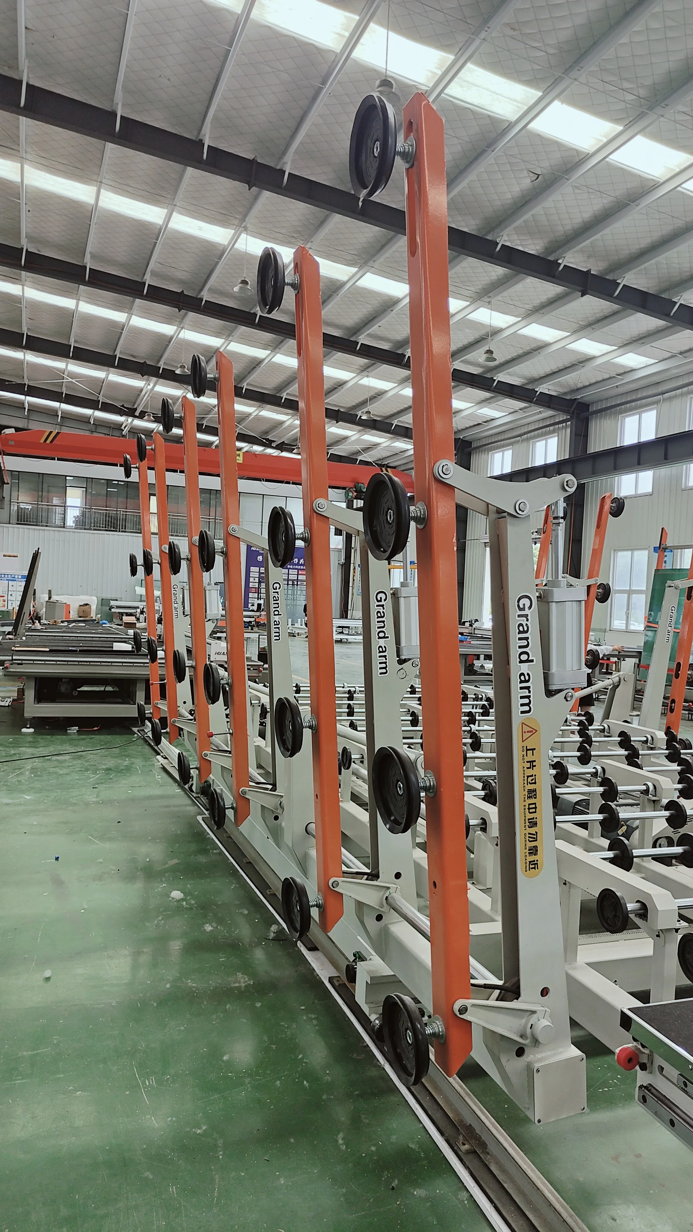 Shandong Jinan factory hot selling European popular wide 6133 CNC glass cutting machine with CE certification