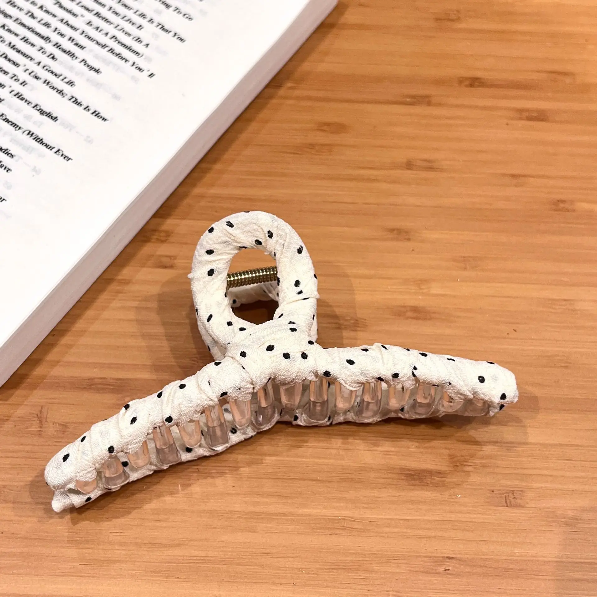 New black white polka dot fabric hair clip high-end grab clip large minimalist shark clip