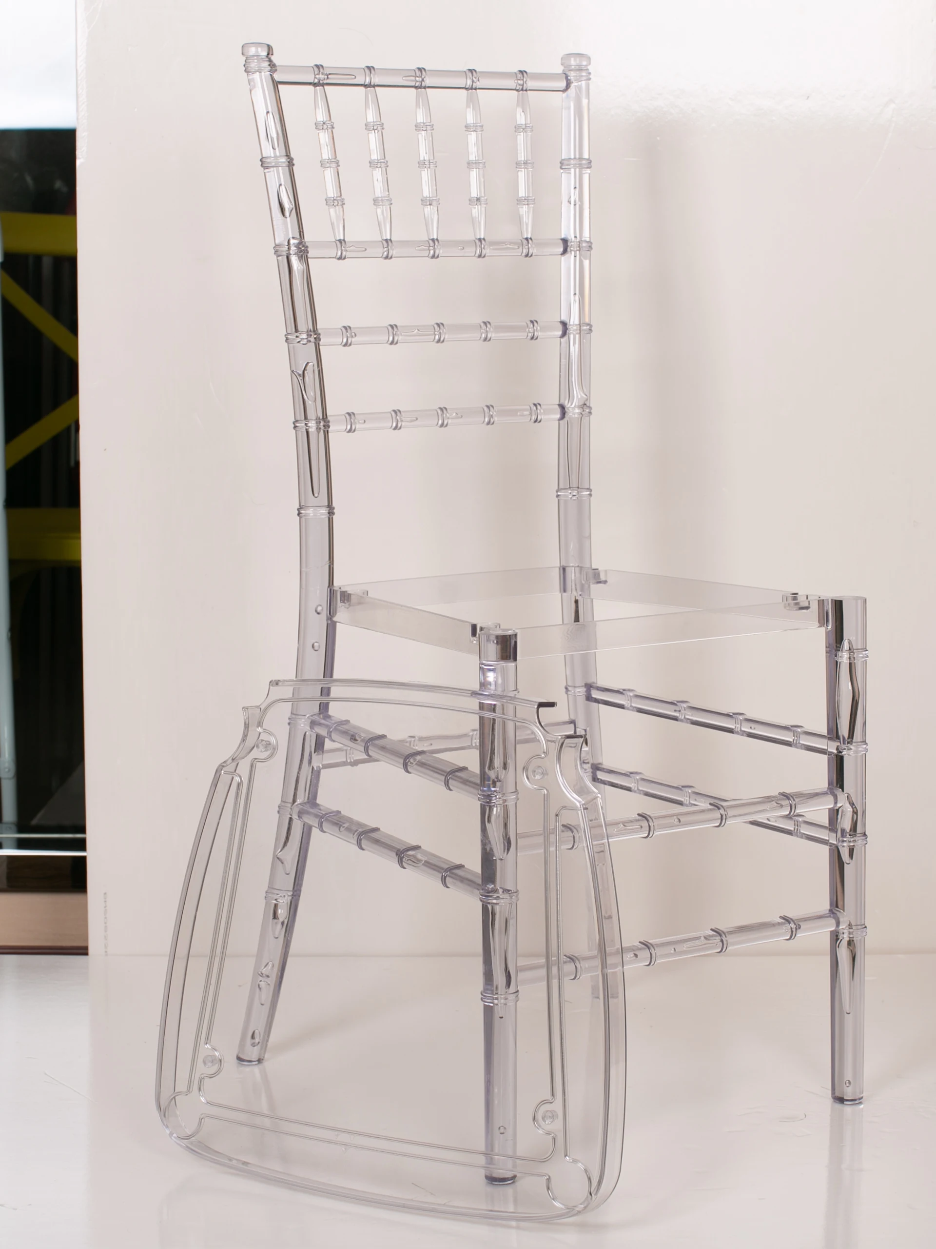 Wholesale transparent resin napoleon Chiavari Chairs wedding chair chavari party tiffany chivari chair clear acrylic hotel