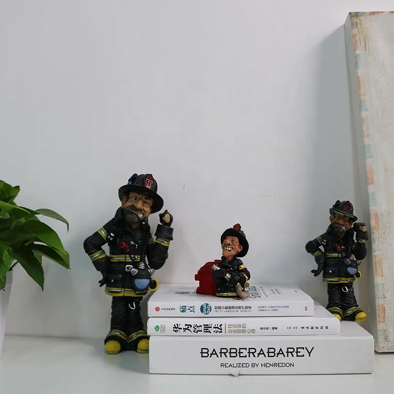 Molds Occupation Figurine Sports Watch Figurines N/A OEM &ODM Humor Firefighter Resin Bobblehead Home Decoration Modern Europe